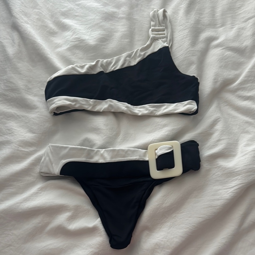 Chic Black and White Asymmetrical Bikini